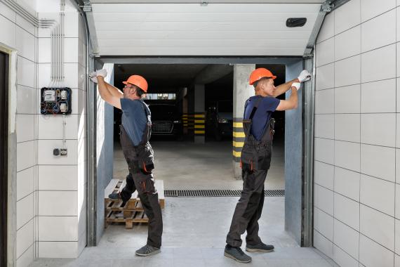 Renforcer la sécurité d’une porte de garage : les différentes possibilités