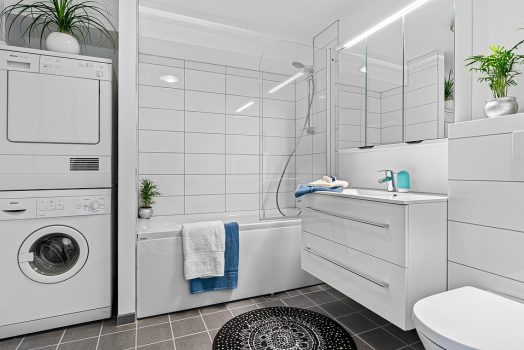 3 modèles de tapis tendance pour relooker votre salle de bains