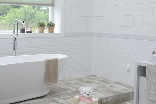 Salle de bains pour deux : créer des espaces distincts tout en favorisant l’intimité