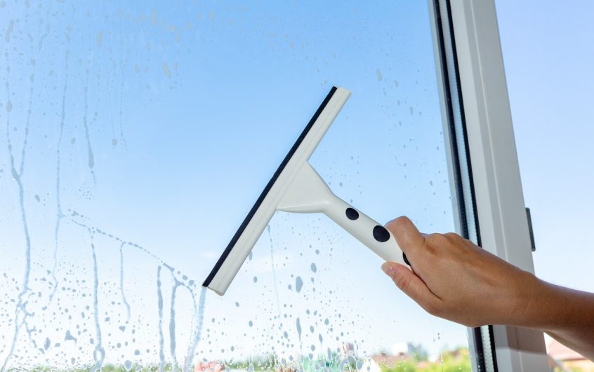 8 conseils pratiques pour garder vos fenêtres en PVC impeccables