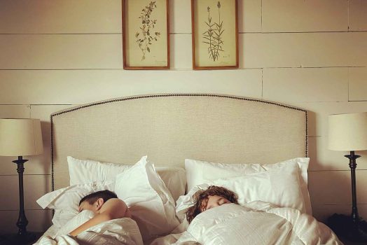 Quelle est la hauteur idéale pour une tête de lit adulte ?