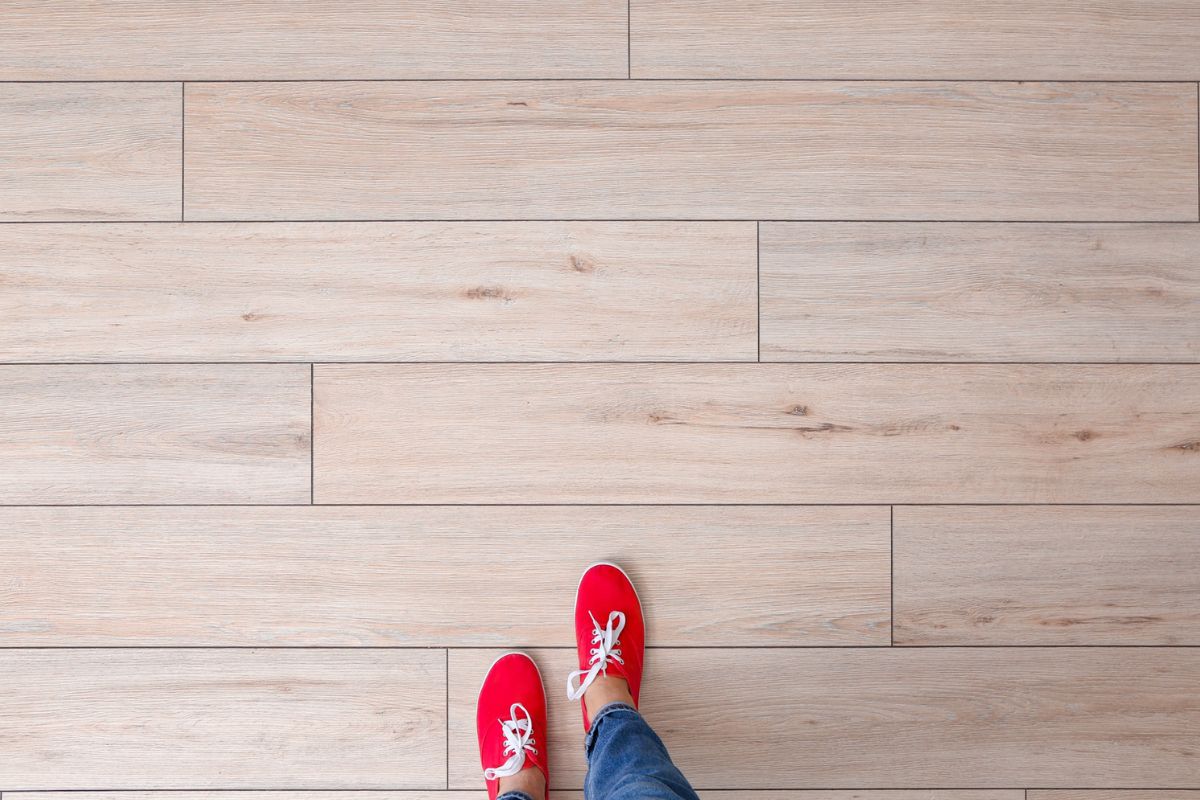 1-Parquet en vinyle ou en bois (1)