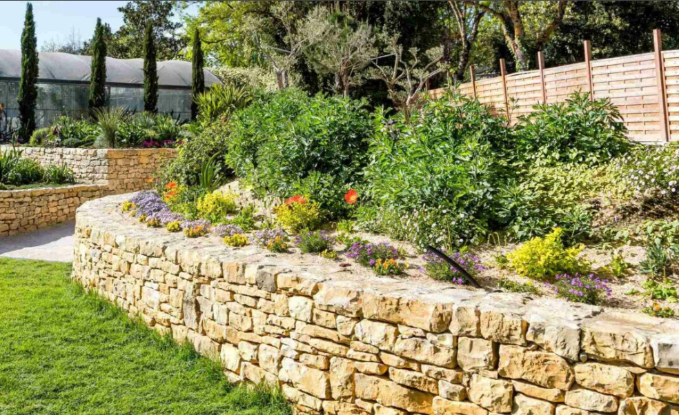bordure en maçonnerie de jardin