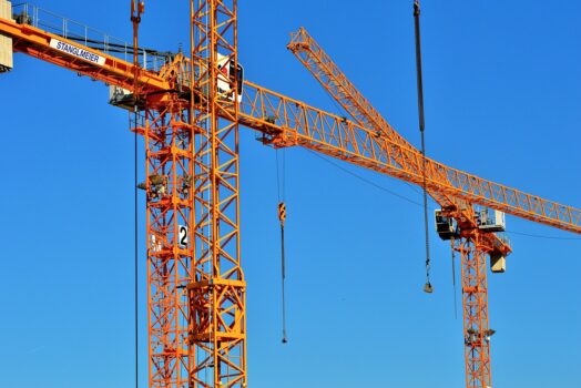Comment choisir la bonne grue en location selon vos besoins ?