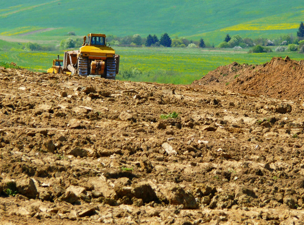 découvrez tout sur les earthworks : techniques de terrassement, gestion des sols, préparation du terrain et solutions pour vos projets de construction et d’aménagement extérieur.