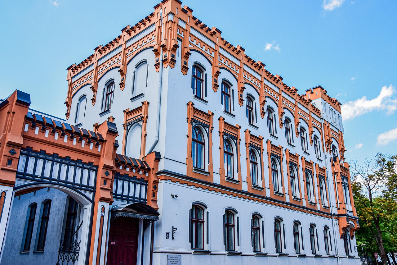 rénovation extérieure : améliorez l'apparence et la durabilité de votre maison avec nos conseils et idées pour transformer votre façade, terrasse, toiture et espaces extérieurs.
