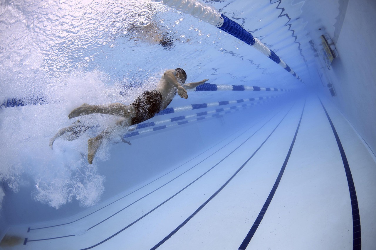 construction de piscines traditionnelles : expertises et savoir-faire pour une piscine classique durable et esthétique adaptée à votre espace extérieur.