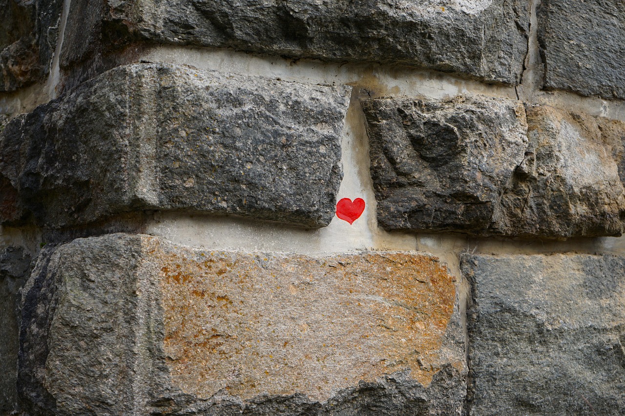 service professionnel d'enlèvement de graffitis pour restaurer la propreté et l'apparence de vos murs rapidement et efficacement.