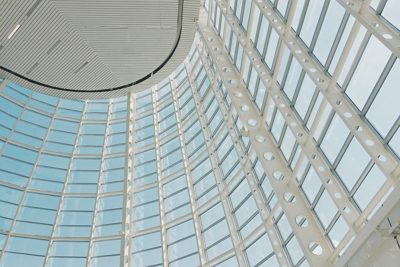 découvrez comment gérer et réduire le bruit intérieur pour un environnement calme et confortable chez vous ou au bureau.