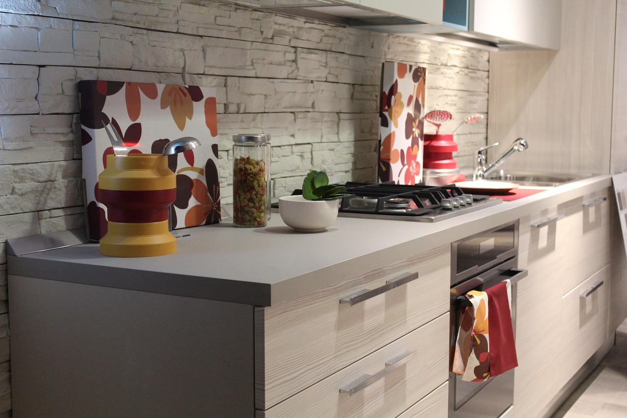 services de protection et de retrait de mobilier de cuisine, assurant sécurité et propreté lors de travaux et rénovations.