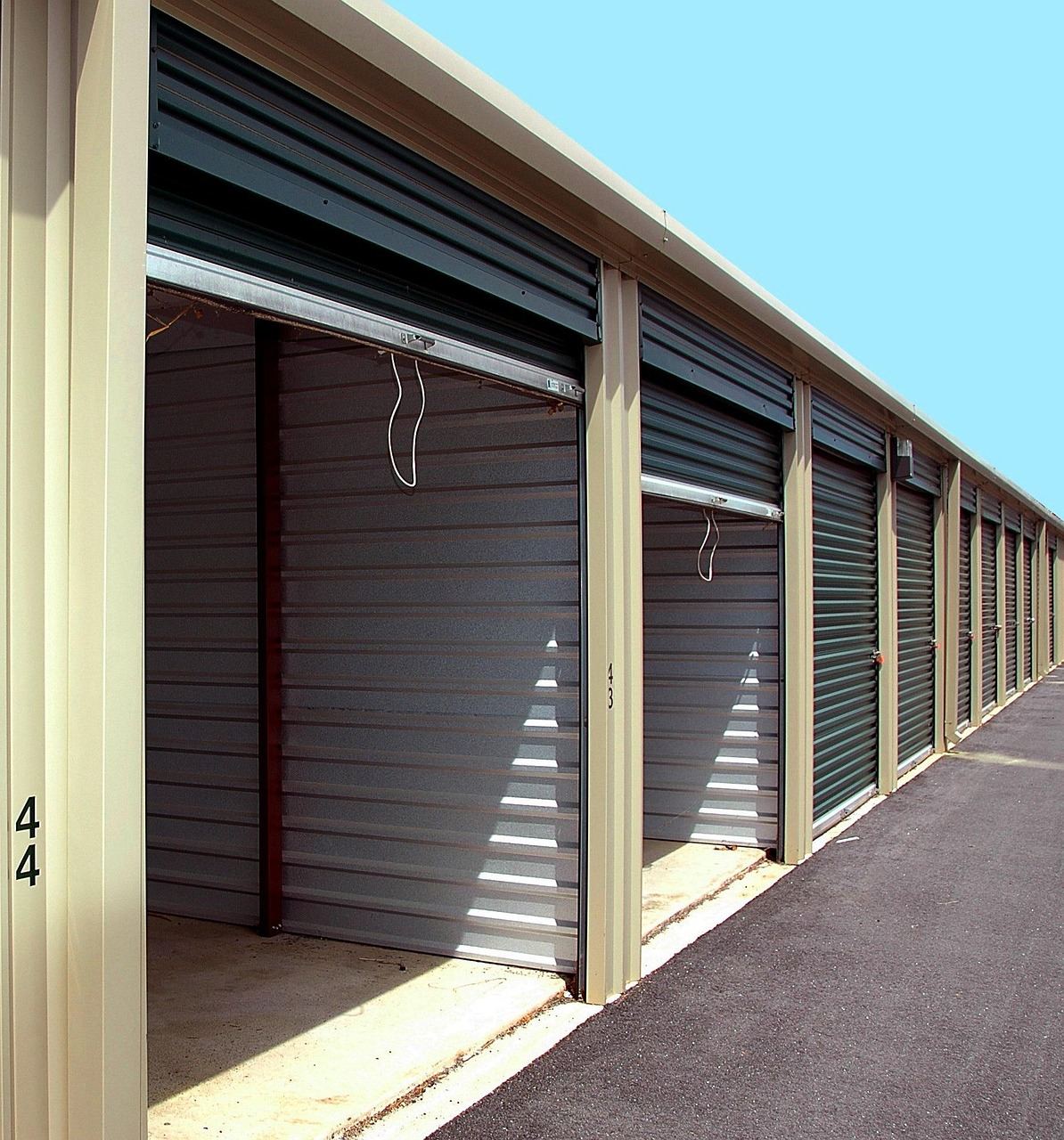 louez une unité de stockage sécurisée et accessible pour garder vos biens en toute tranquillité. solutions flexibles adaptées à vos besoins.