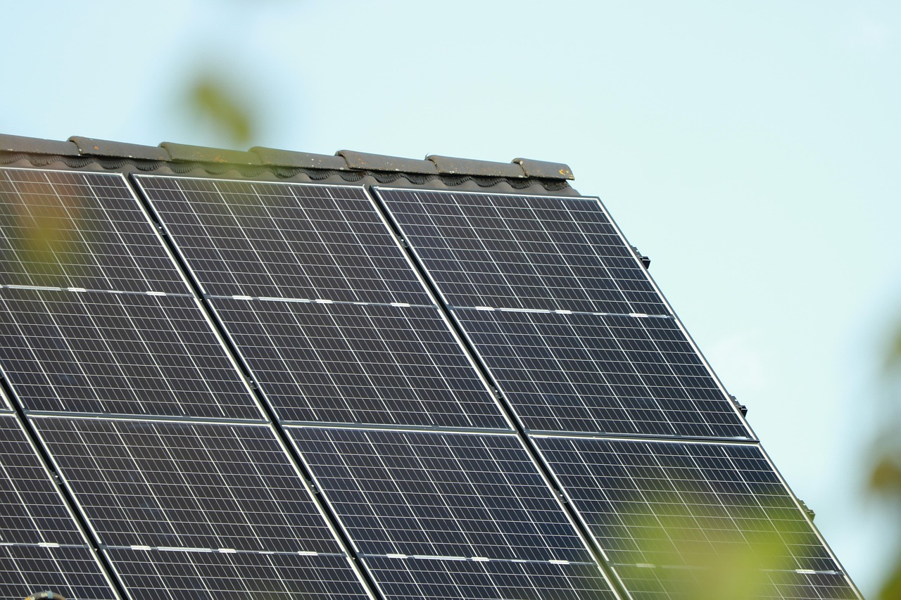 découvrez le volet solaire intelligent, une solution innovante alliant efficacité énergétique et confort automatisé pour votre maison.