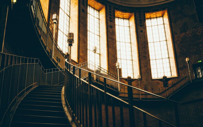 Hauteur de marche escalier extérieur vs intérieur