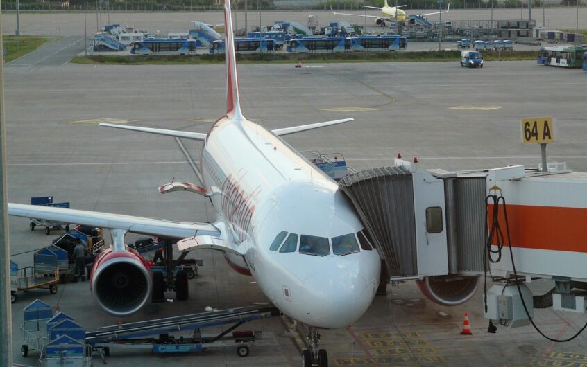 Accès regards sous terrasse : prévoir une trappe